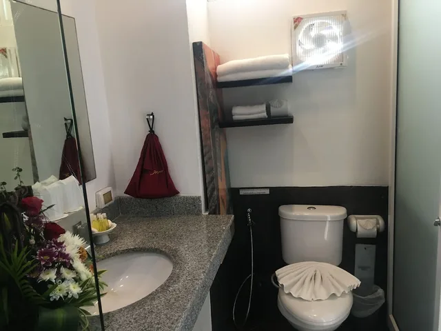 استوديو بسرير كينج بإطلالة على المدينة، The Front Hotel And Apartment 8/9