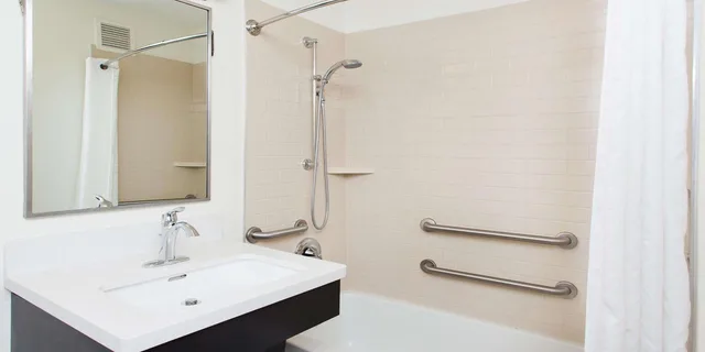 Studio, Suite, Queen Bed, Bathtub, Accessible, Sonesta Simply Suites Las Vegas 10/10