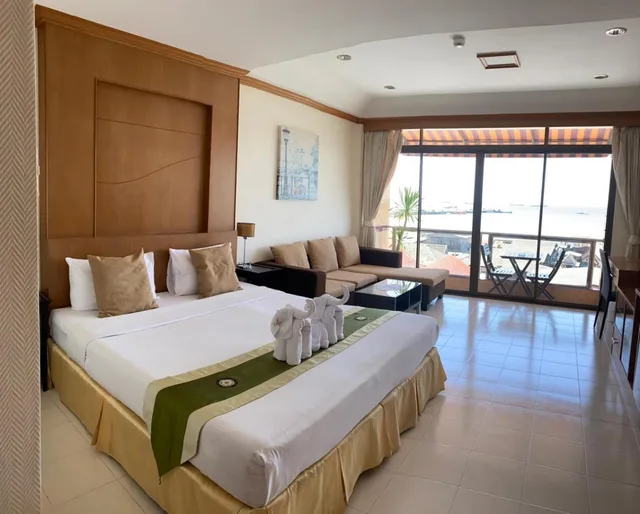 غرفة سوبيريور بسرير مزدوج أو سريرين منفصلين بإطلالة على البحر، Seaview Hotel Sriracha 2/10