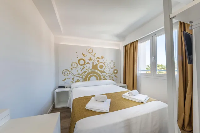 جناح جونيور بسريرين، WelikeHotel Triton beach 3/5