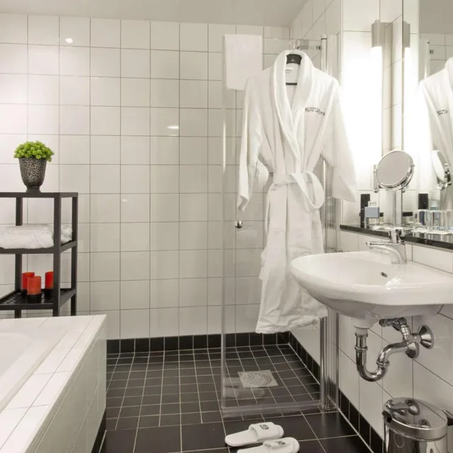 جناح جونيور بشرفة، Best Western Plus Time Hotel 4/5