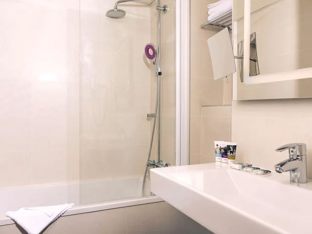 غرفة بريفيليج بسرير كوين، Mercure Paris Raspail Montparnasse 9/10