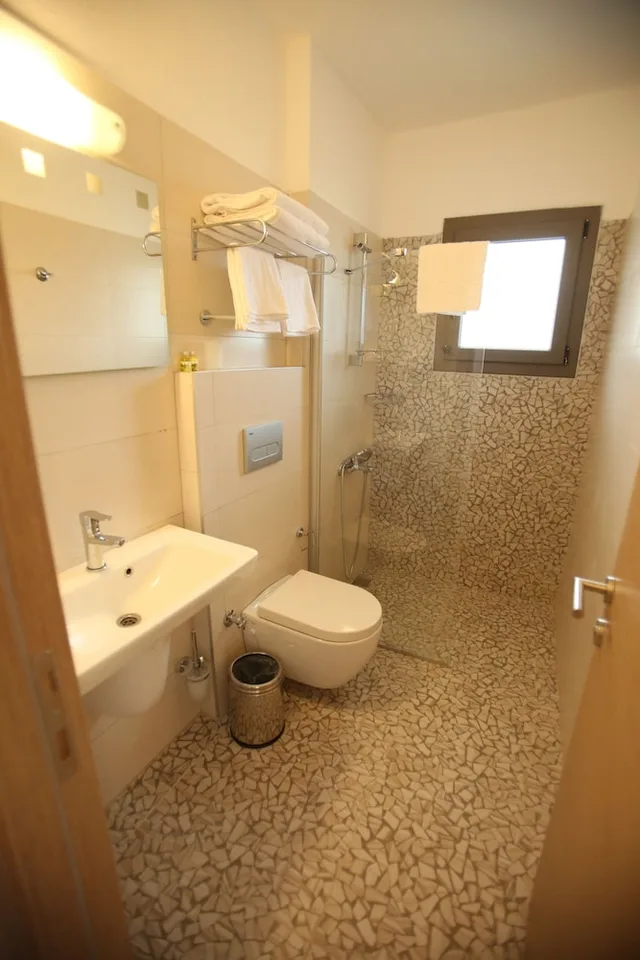 2 Bedrooms, Panoramic, Apartment, 1 Queen and 1 Single Bed, Sea View, Sofa, Attic، Aria Doria Otel 9/9