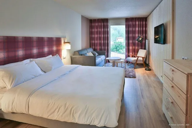 غرفة سوبيريور بسرير كوين مع أريكة، Hotel Le Refuge Des Sources 1/1