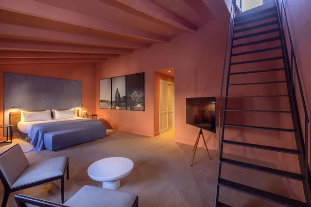 جناح جونيور بسرير كينج بشرفة، Hotel Calatrava 7/10