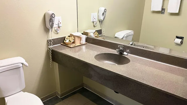 Room, King Bed, Rivera Motel 5/5