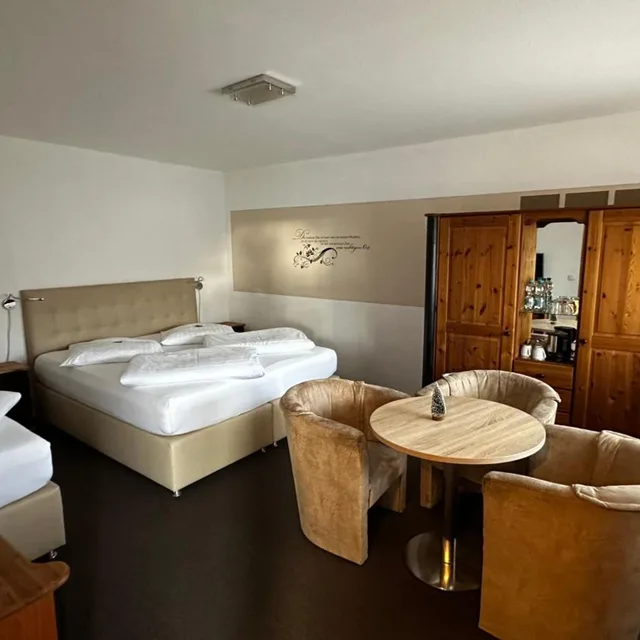 غرفة ثلاثية بسرير فردي، Hotel Zierow - Urlaub an der Ostsee 6/7
