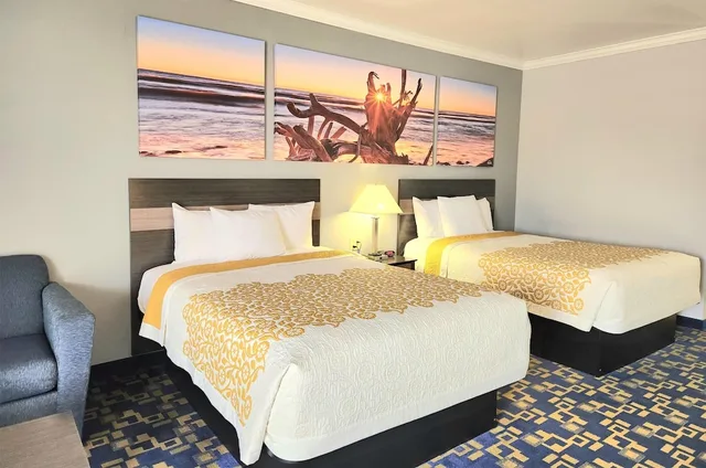 Standard, 2 Queen Beds, Days Inn By Wyndham Robstown 7/10