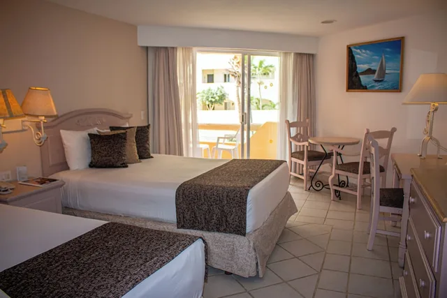 غرفة بسريرين مزدوجين، Posada Real Los Cabos 3/6