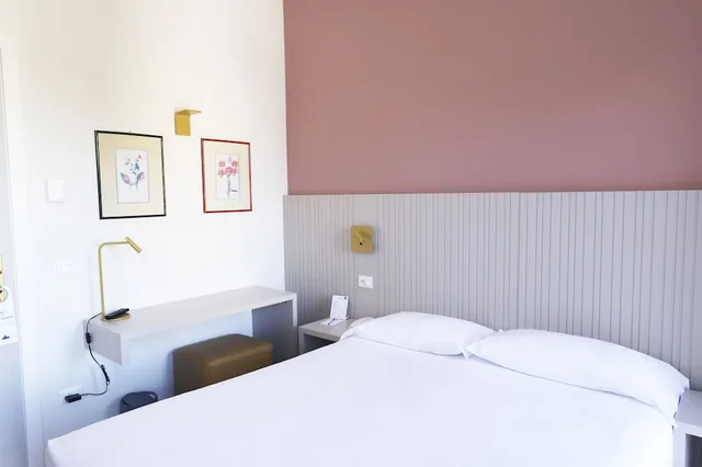 Room, French Bed، Hotel Fonte Boiola 1/4