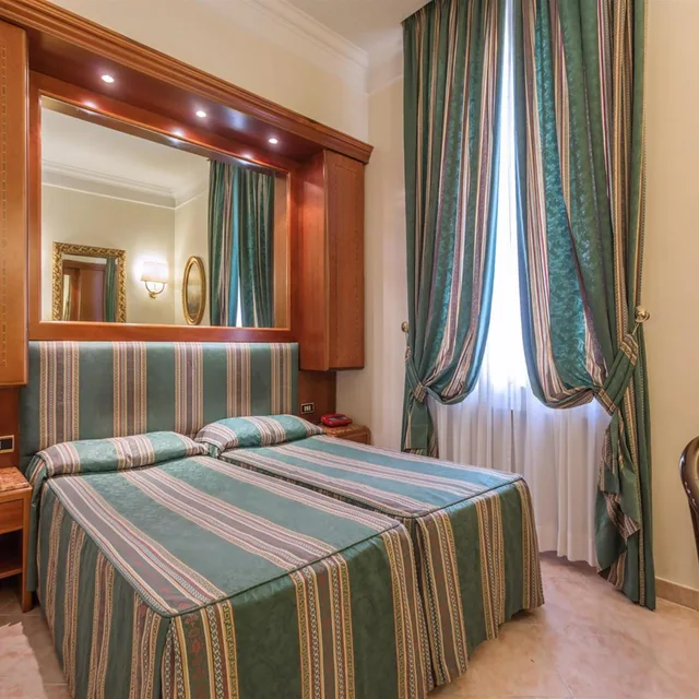 غرفة قياسية بسرير مزدوج أو سريرين منفصلين، Raeli Hotel Luce 6/10
