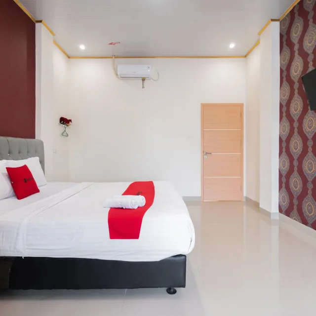 Superior, Double Bed, OYO 1648 Penginapan Three Joye 7/10
