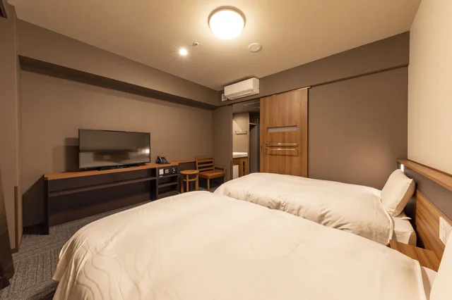 Moderate, Twin Beds، Dormy Inn Kawasaki Natural Hot Spring 2/4