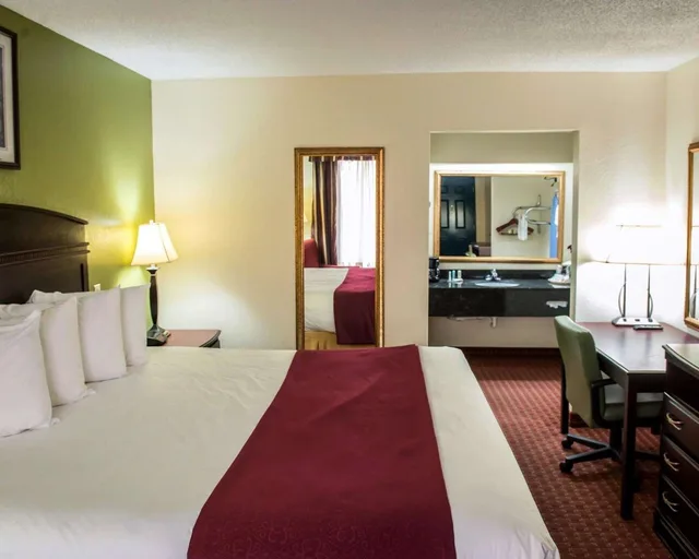 غرفة بسرير كينج، Quality Inn Chipley I-10 at Exit 120 1/2