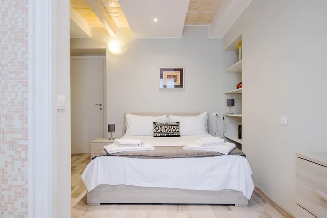 2 Bedrooms, Luxury, Apartment, 2 Queen Beds, 2 Bathrooms, Sofa، Milan Retreats - Central Station 4/7