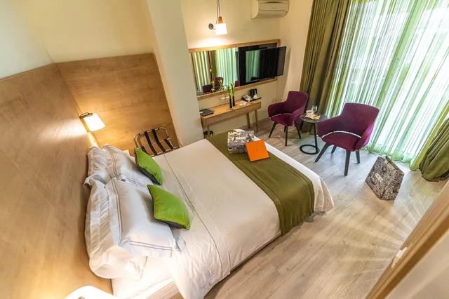 غرفة تنفيذية بسرير مزدوج بشرفة، Polis Grand Hotel 1/10