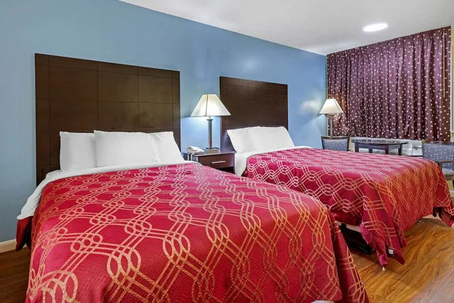 غرفة قياسية بسريرين مزدوجين، Econo Lodge Woodstock Shenandoah Valley I 81 4/6