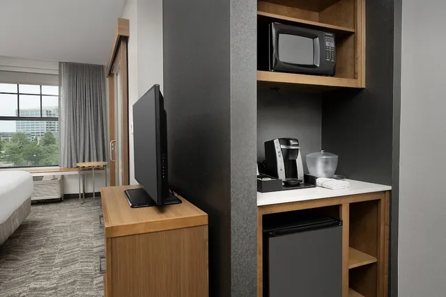 استوديو بسرير كينج مع سرير سحّاب إضافي، Springhill Suites Jackson Ridgeland the Township At Colony Park 5/5