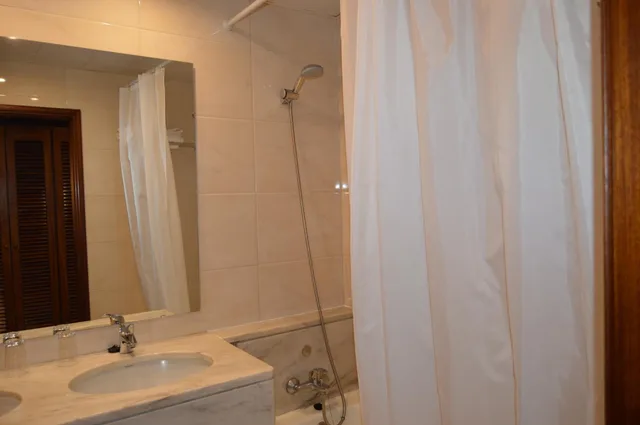غرفة بسرير مزدوج أو سريرين منفصلين بإطلالة على الحديقة بشرفة، Quinta Da Penha De Franca 6/9