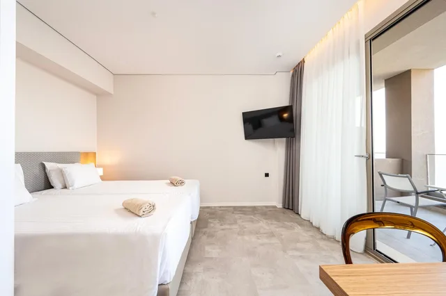 Superior, Double Bed, Inland View، Athina Palace Resort & Spa 3/10
