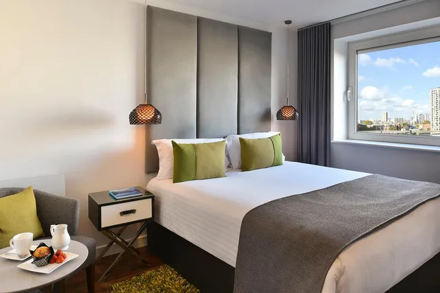 1 Bedroom, Premier, Apartment, Fraser Place Canary Wharf 3/4