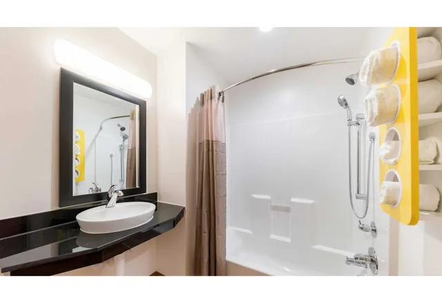 غرفة رباعية بسريرين مزدوجين للمدخنين، Motel6 Fort Worth, TX - North - Saginaw 5/5