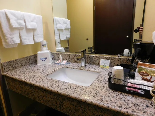 استوديو بسرير كينج، Days Inn by Wyndham Sioux City 9/10