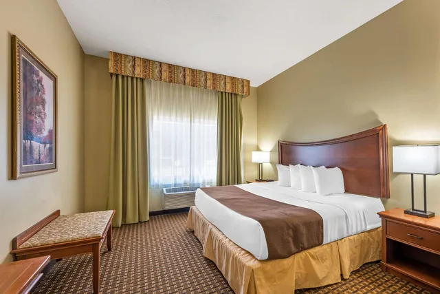 جناح بسرير كينج مع أريكة، Best Western Plus Grand Island Inn & Suites 1/4