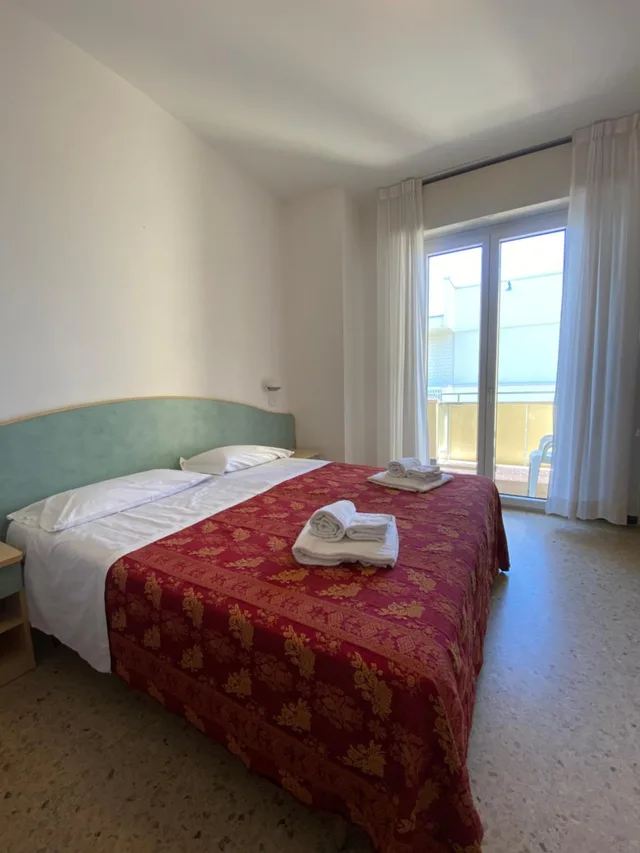 Room, Triple, Side Sea View، Artide 4/10