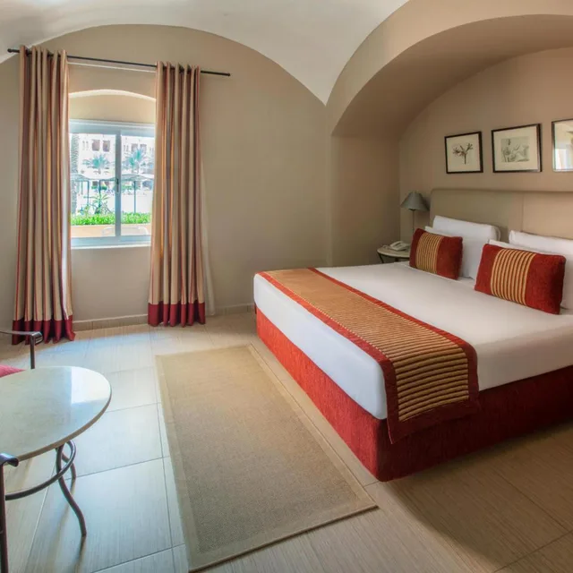 جناح جونيور بسرير مزدوج بإطلالة على المسبح، JAZ Makadi Oasis Resort 1/7