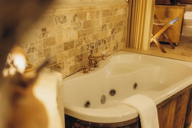غرفة ديلوكس بسرير كينج، Sah Saray Cave Suites Halal Hotel 6/7