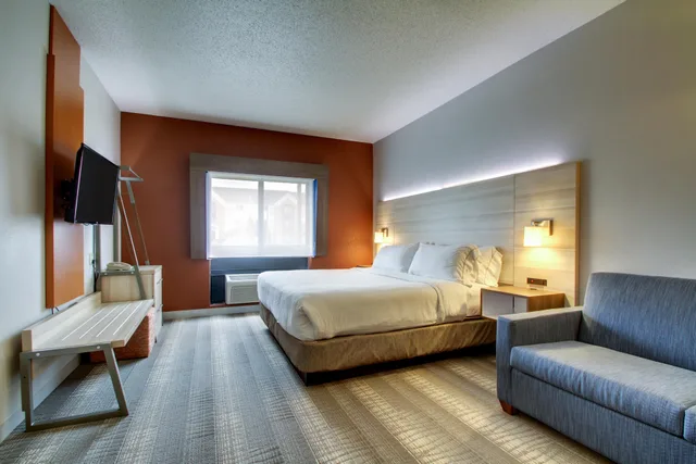 غرفة بسرير كينج، Holiday Inn Express Milwaukee N Brown Deer Mequon 2/2
