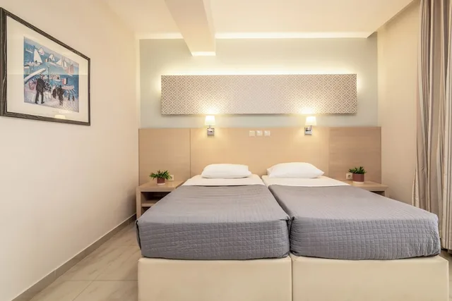 Standard, Double Bed, Land View، Karras Hotel 7/10