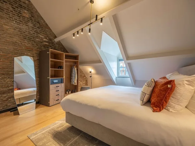 Junior Suite, Queen Bed, Hotel Maison Maastricht Centrum - Handwritten Collection 6/10