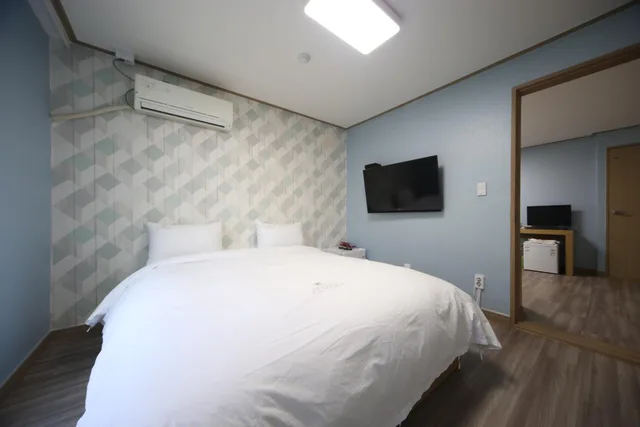 جناح بغرفتي نوم، Elysee Hotel 4/10