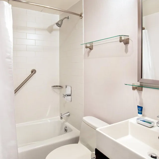 Suite, King Bed, Four Points by Sheraton Midtown Times Square 7/10