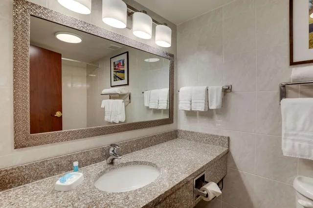 جناح بسريرين كوين في طابق مرتفع، Drury Plaza Hotel Columbus Downtown 4/4