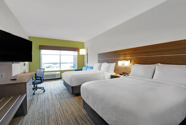 جناح بسرير كينج وسريرين كوين، Holiday Inn Express And Suites Port Elgin 1/6