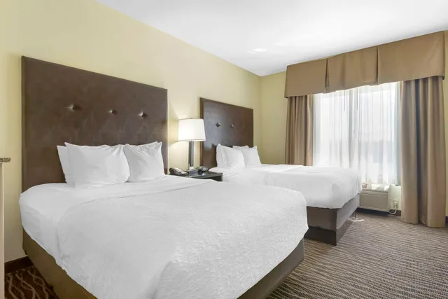 Mini, Suite, 2 Queen Beds, Accessible، Best Western Plus Ellensburg Hotel 3/4