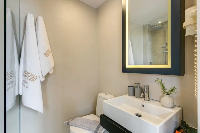 غرفة قياسية بسرير كوين بإطلالة على المدينة، Harismari Cozy Hotel 5/5