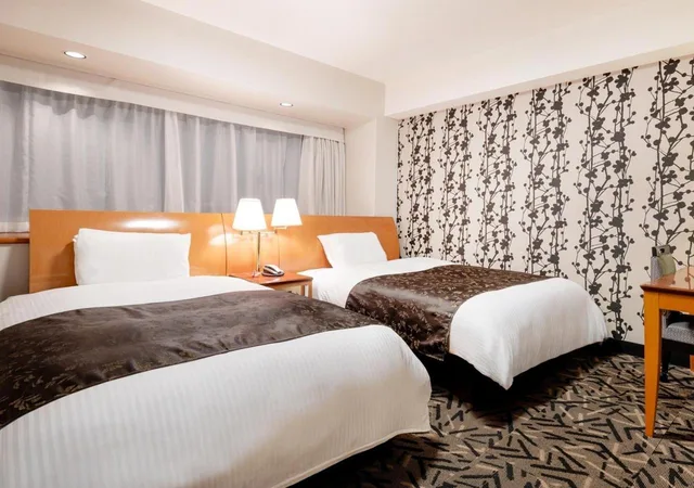 Room, Twin Beds, the b Kanazawa Katamachi 1/5