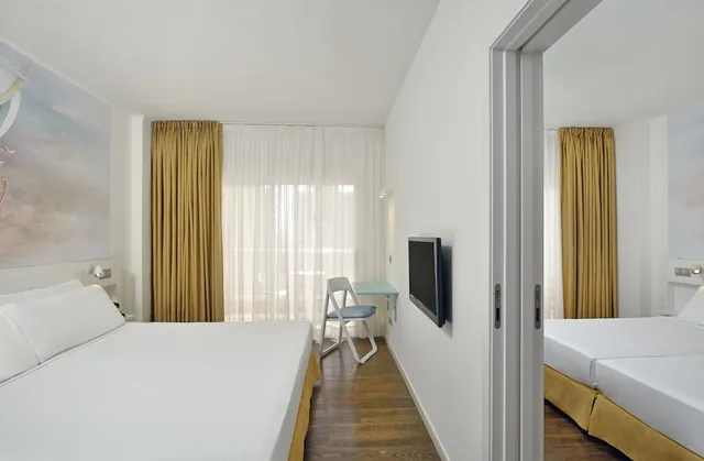 جناح عائلي بسريرين منفصلين، Sol Katmandu Park and Resort 3/7