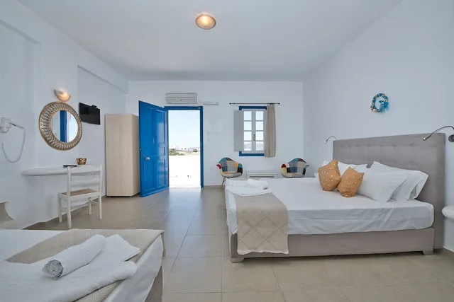 غرفة سوبيريور ثلاثية بسرير مزدوج وسرير فردي، Thira S Dolphin Hotel 3/10