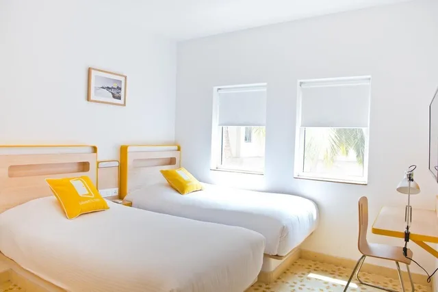 غرفة قياسية بسريرين منفصلين، Bloomrooms At Calangute 1/6