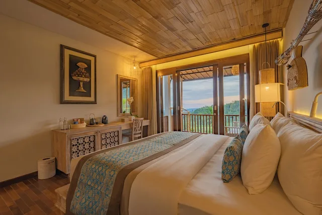 Deluxe, King Bed, Hill View، Maha Hills Resort by Mahaprana Experience 1/4