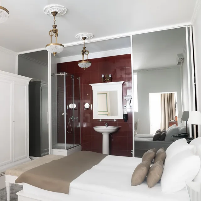 جناح، Jardin Hotel Belgrade 2/3
