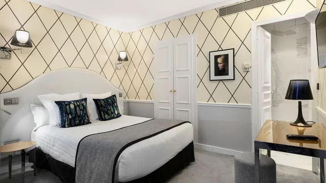 غرفة كلاسيكية مفردة، Le Royal Hotel 3/12
