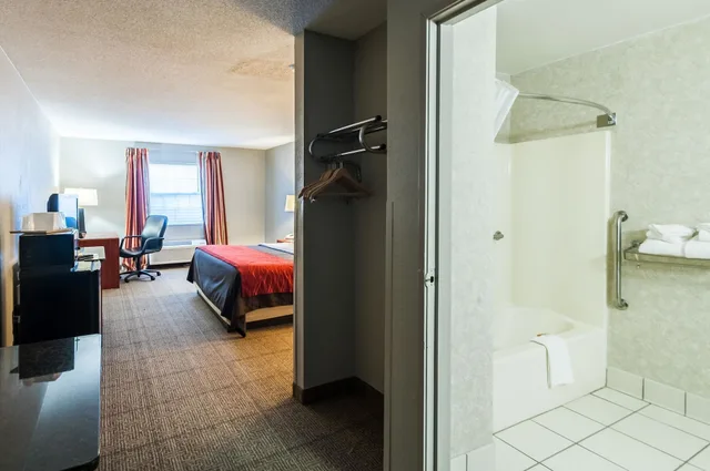 غرفة بسرير كينج لذوي الإعاقة، Quality Inn Solomons - Beacon Marina 5/5