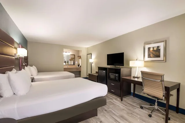 غرفة بسرير كوين، Best Western Inn Winchester 1/5