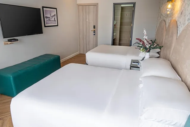 Superior, 2 Double Beds, Hotel Faranda Collection Cali 8/10